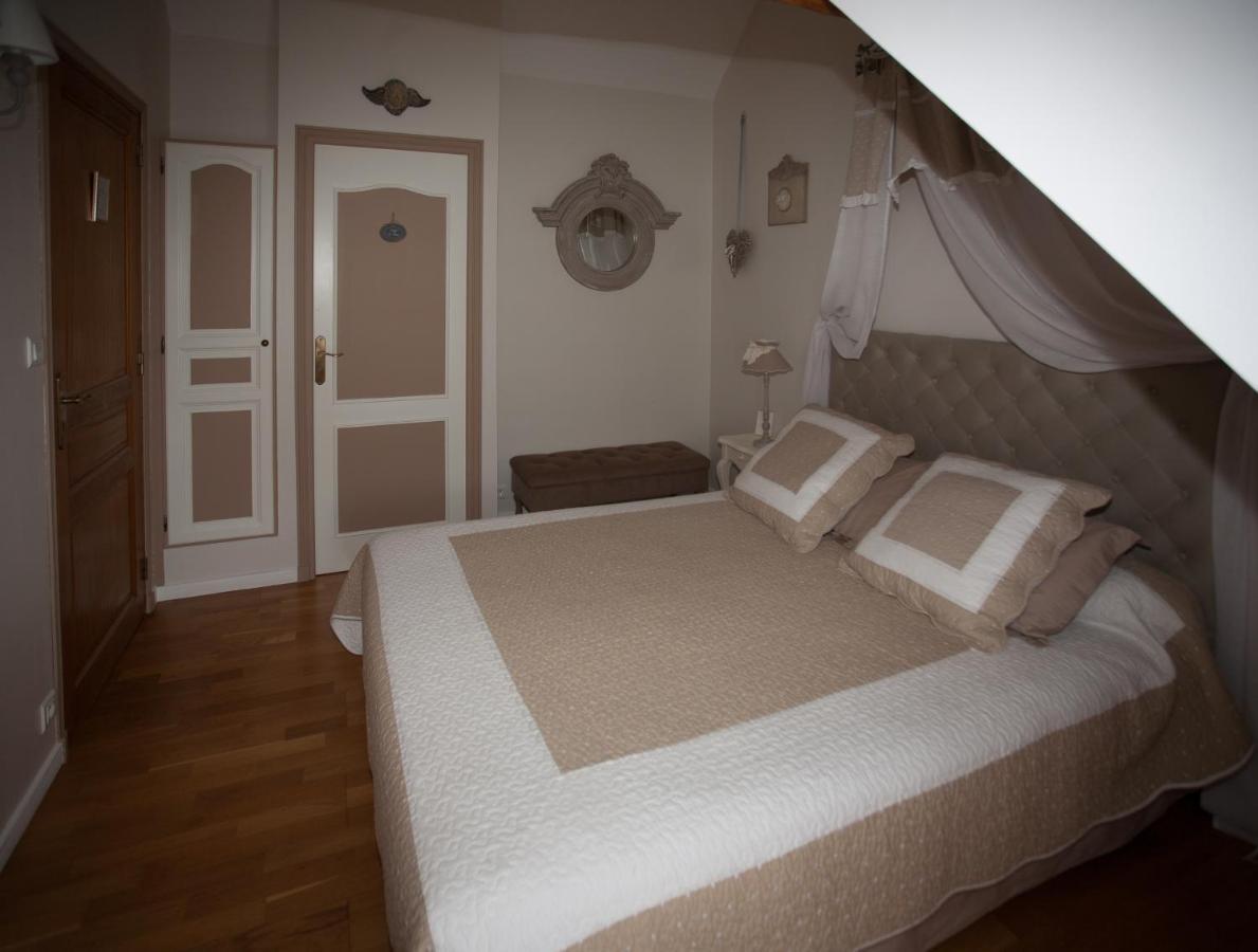 Dame-Marie-les-Bois Les Jarrieres Bed & Breakfast エクステリア 写真