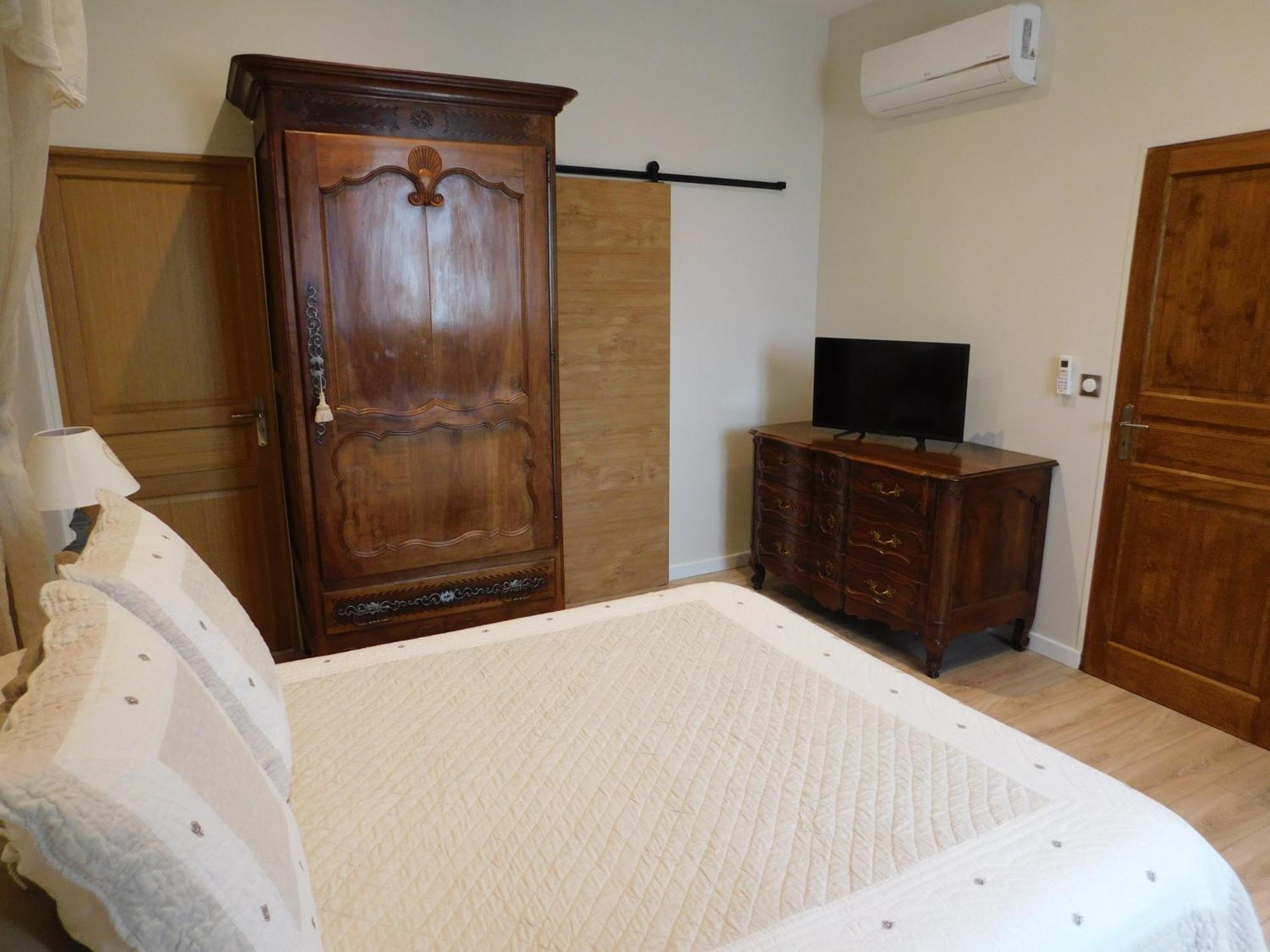 Dame-Marie-les-Bois Les Jarrieres Bed & Breakfast エクステリア 写真